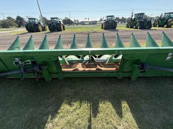 Image of John Deere 612C equipment image 4