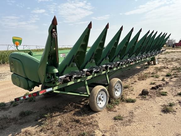 Image of John Deere 612C equipment image 3