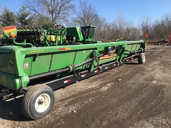 Image of John Deere 612C equipment image 2