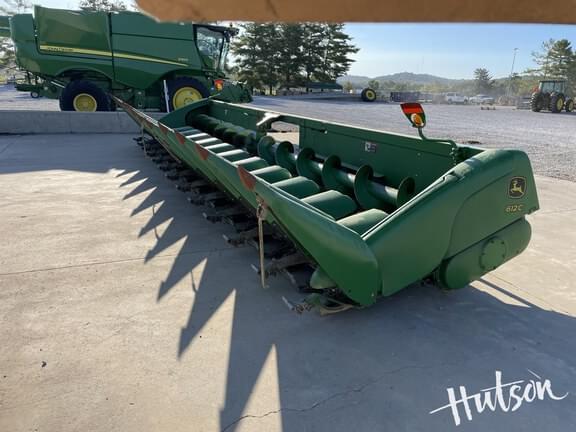 Image of John Deere 612C equipment image 4
