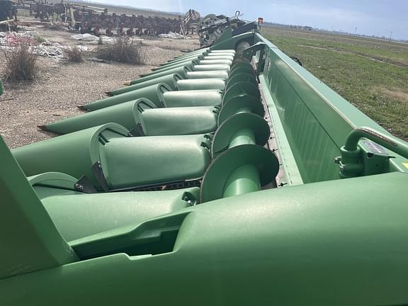 Image of John Deere 612C equipment image 4