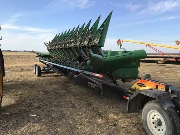 Main image John Deere 612C