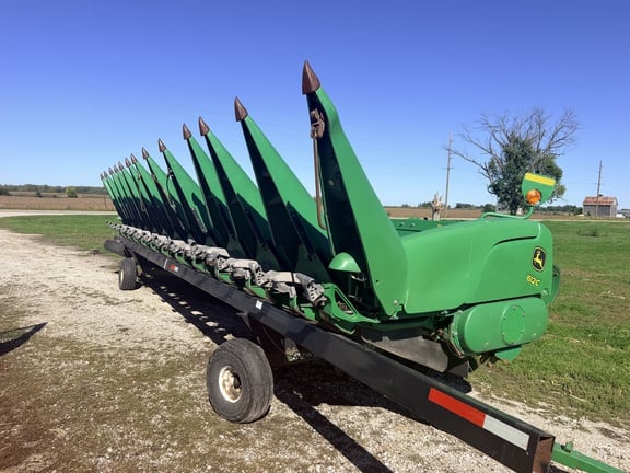 2015 John Deere 612C Equipment Image0