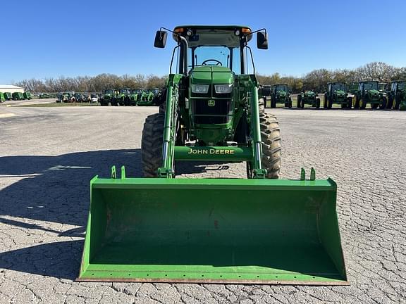 Image of John Deere 6130D equipment image 2