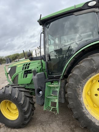 Image of John Deere 6130R equipment image 1