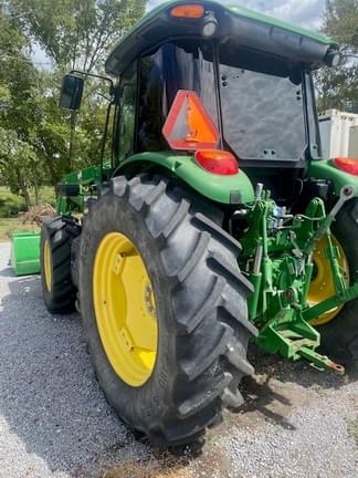 Image of John Deere 6135E equipment image 1