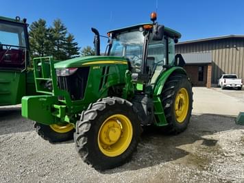 Main image John Deere 6135E
