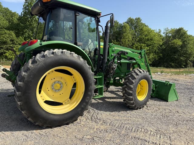 Image of John Deere 6140D equipment image 1
