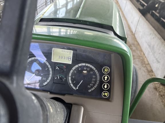 Image of John Deere 6140M equipment image 2