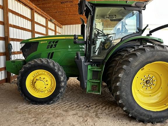 Image of John Deere 6140R equipment image 1