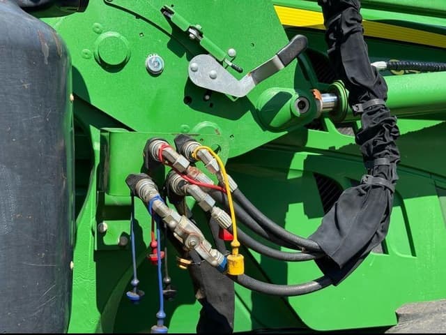 Image of John Deere 6145R equipment image 4