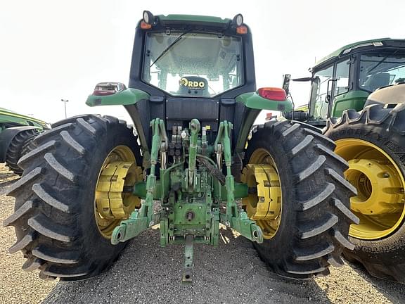 Image of John Deere 6150M equipment image 1