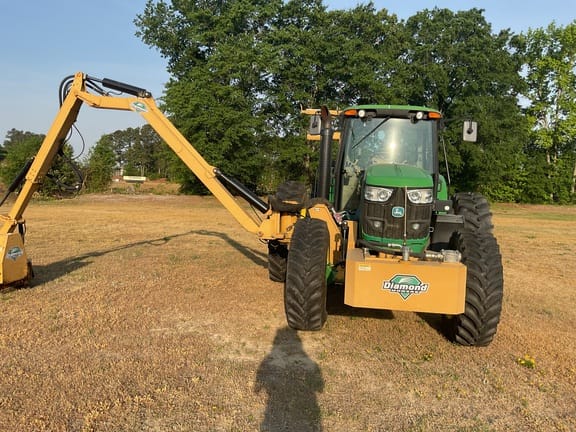 2015 John Deere 6150M Equipment Image0