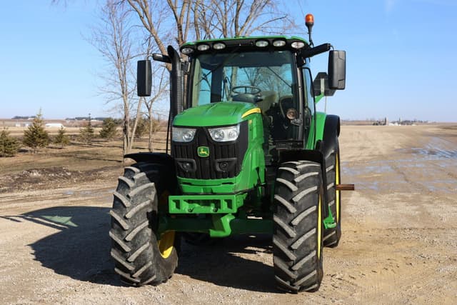 Image of John Deere 6150R equipment image 3