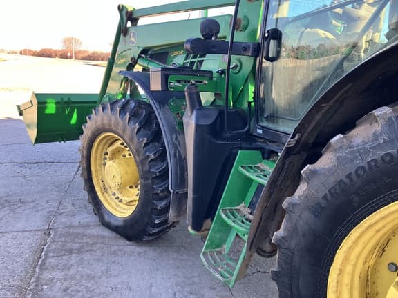 Image of John Deere 6150R equipment image 2