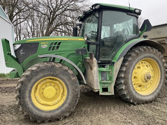 2015 John Deere 6150R Equipment Image0