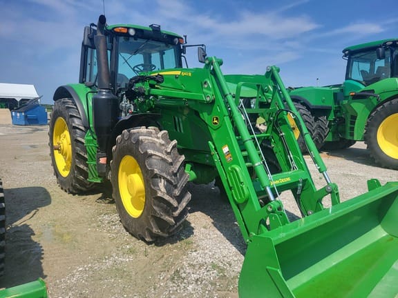 2015 John Deere 6155M Equipment Image0