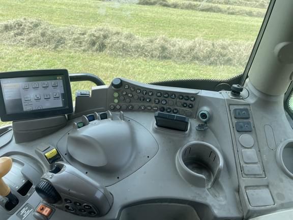 Image of John Deere 6155R equipment image 3
