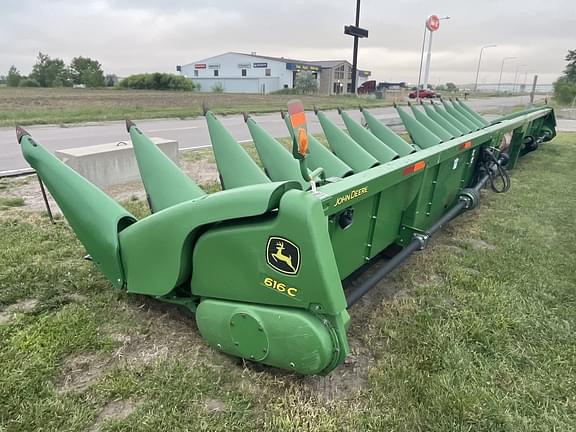 Image of John Deere 616C equipment image 2
