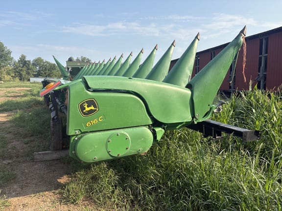 2015 John Deere 616C Equipment Image0