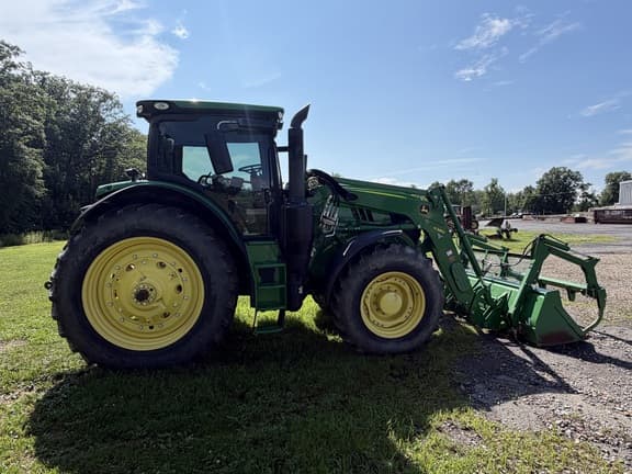 Image of John Deere 6175R equipment image 3