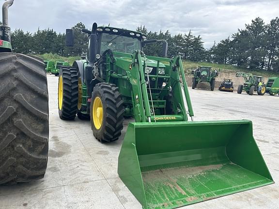 Image of John Deere 6175R equipment image 3