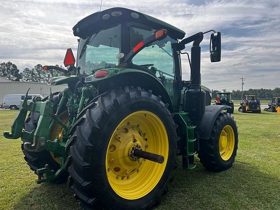 Image of John Deere 6175R equipment image 4