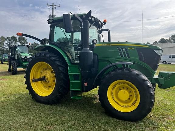 Image of John Deere 6175R equipment image 4