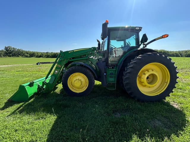 Image of John Deere 6175R equipment image 3