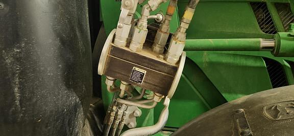 Image of John Deere 6175R equipment image 4