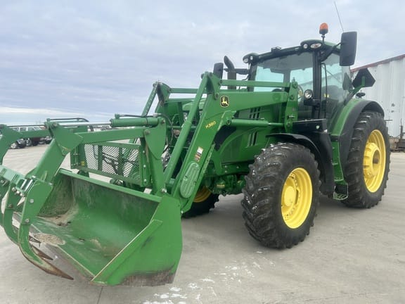 2015 John Deere 6175R Equipment Image0