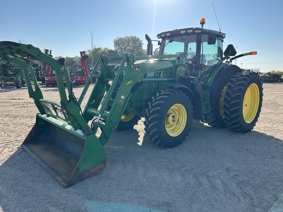 2015 John Deere 6175R Equipment Image0