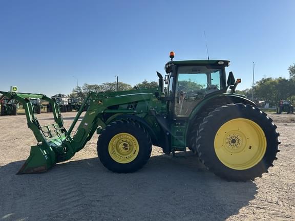 Image of John Deere 6175R equipment image 1