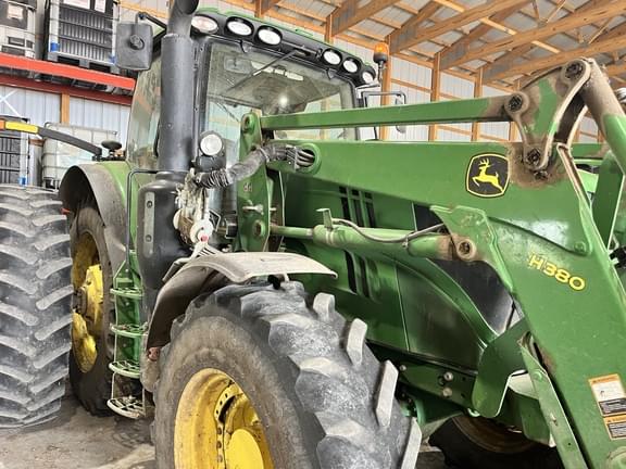 Image of John Deere 6175R equipment image 2