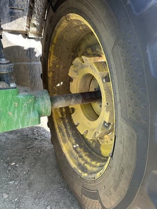 Image of John Deere 6195R equipment image 4