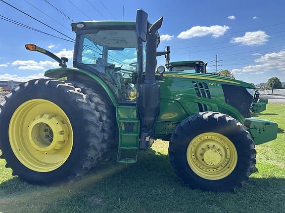 Image of John Deere 6215R equipment image 3