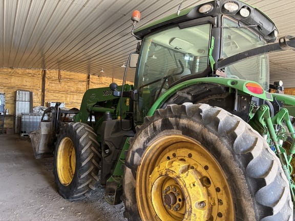 2015 John Deere 6215R Equipment Image0