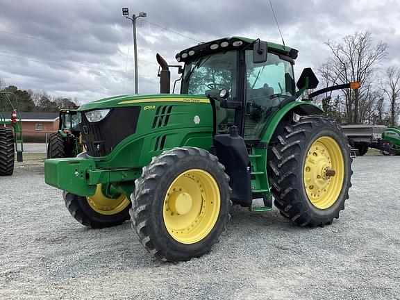 Image of John Deere 6215R equipment image 1