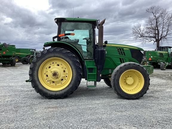 Image of John Deere 6215R equipment image 3