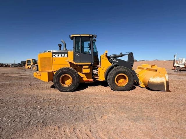 Image of John Deere 624K equipment image 3