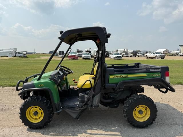 Image of John Deere XUV 625i equipment image 2
