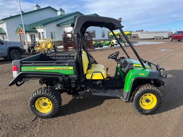 Image of John Deere XUV 625i equipment image 3