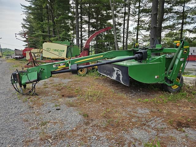 Image of John Deere 630 equipment image 1