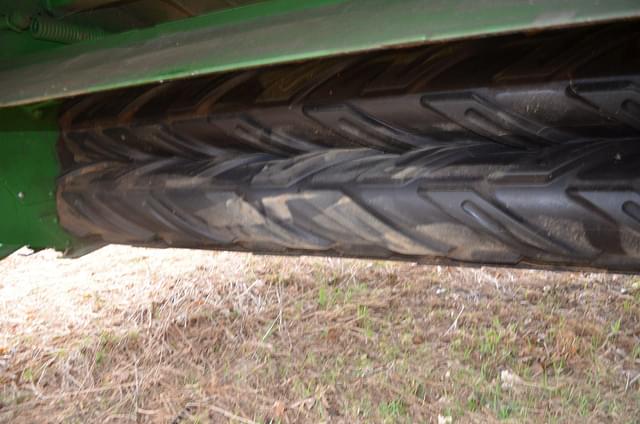Image of John Deere 630 equipment image 4
