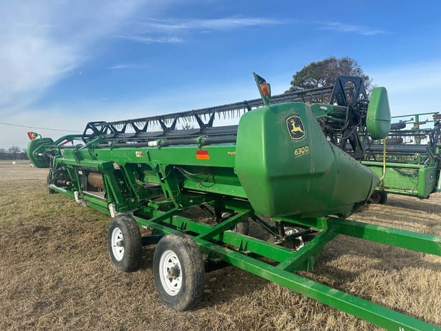 Image of John Deere 630D equipment image 3