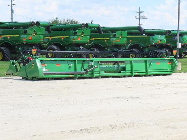 Image of John Deere 630F equipment image 3