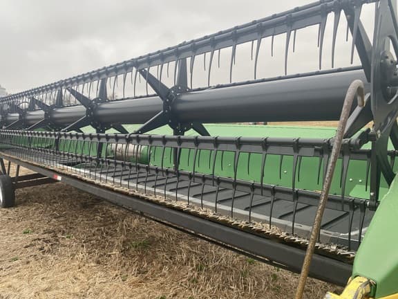 Image of John Deere 630FD equipment image 3