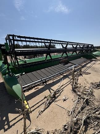Image of John Deere 630FD equipment image 4