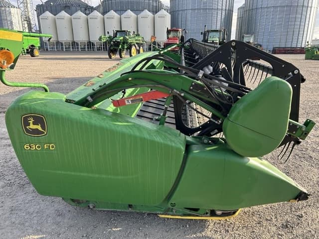 Image of John Deere 630FD equipment image 3