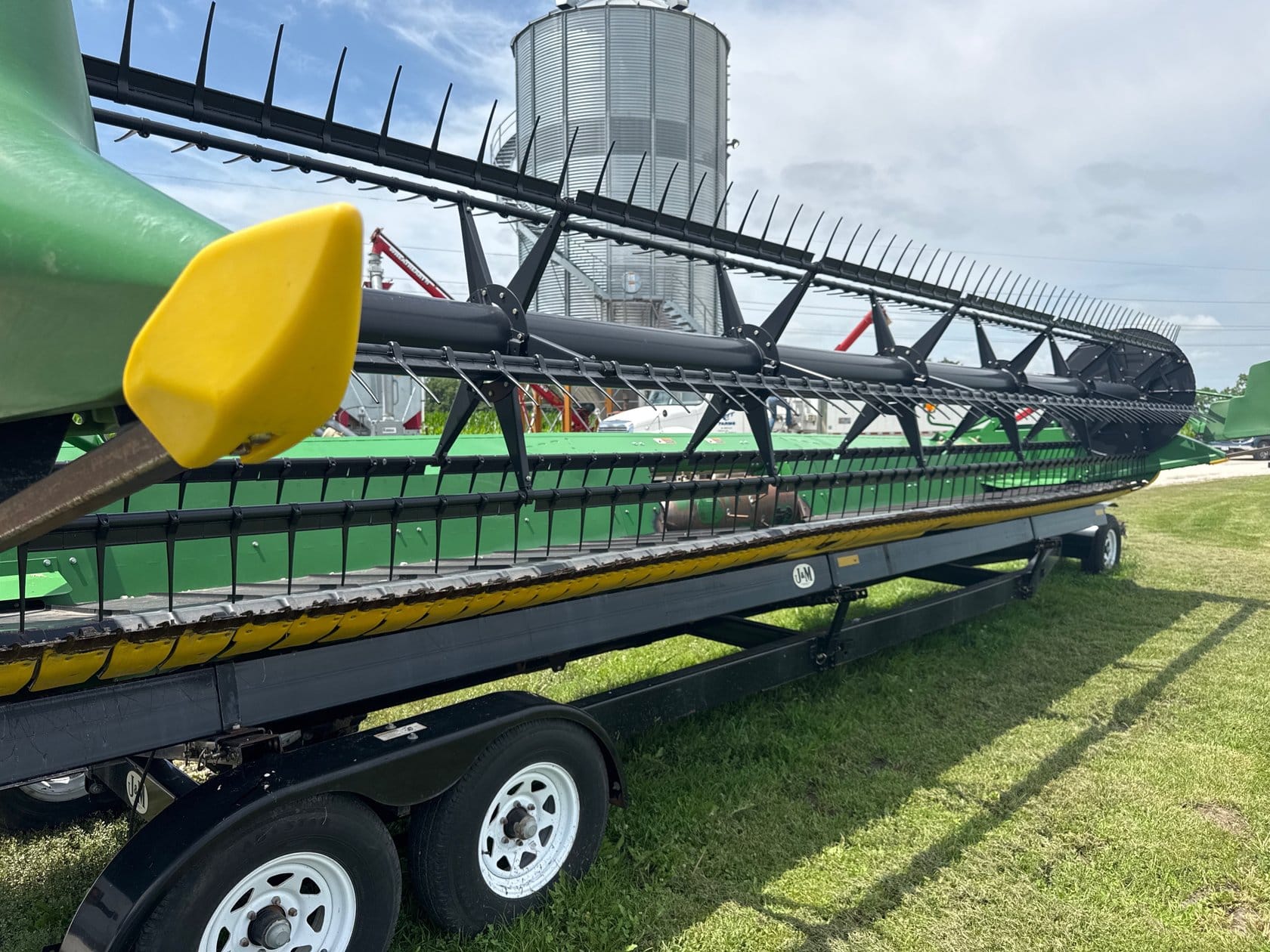 2015 John Deere 630FD Equipment Image0